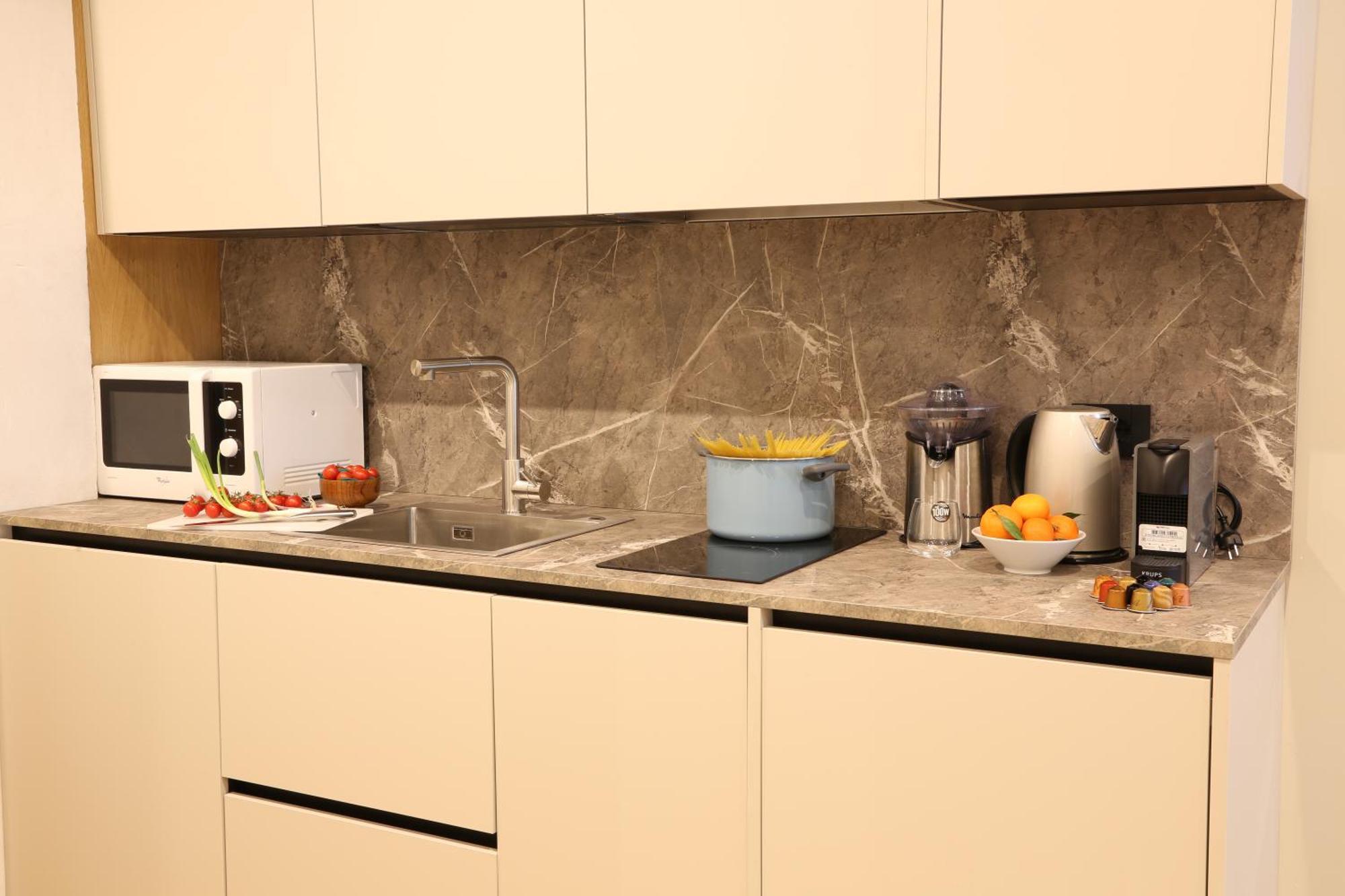 Meyland Suites Centro Milan Exterior photo