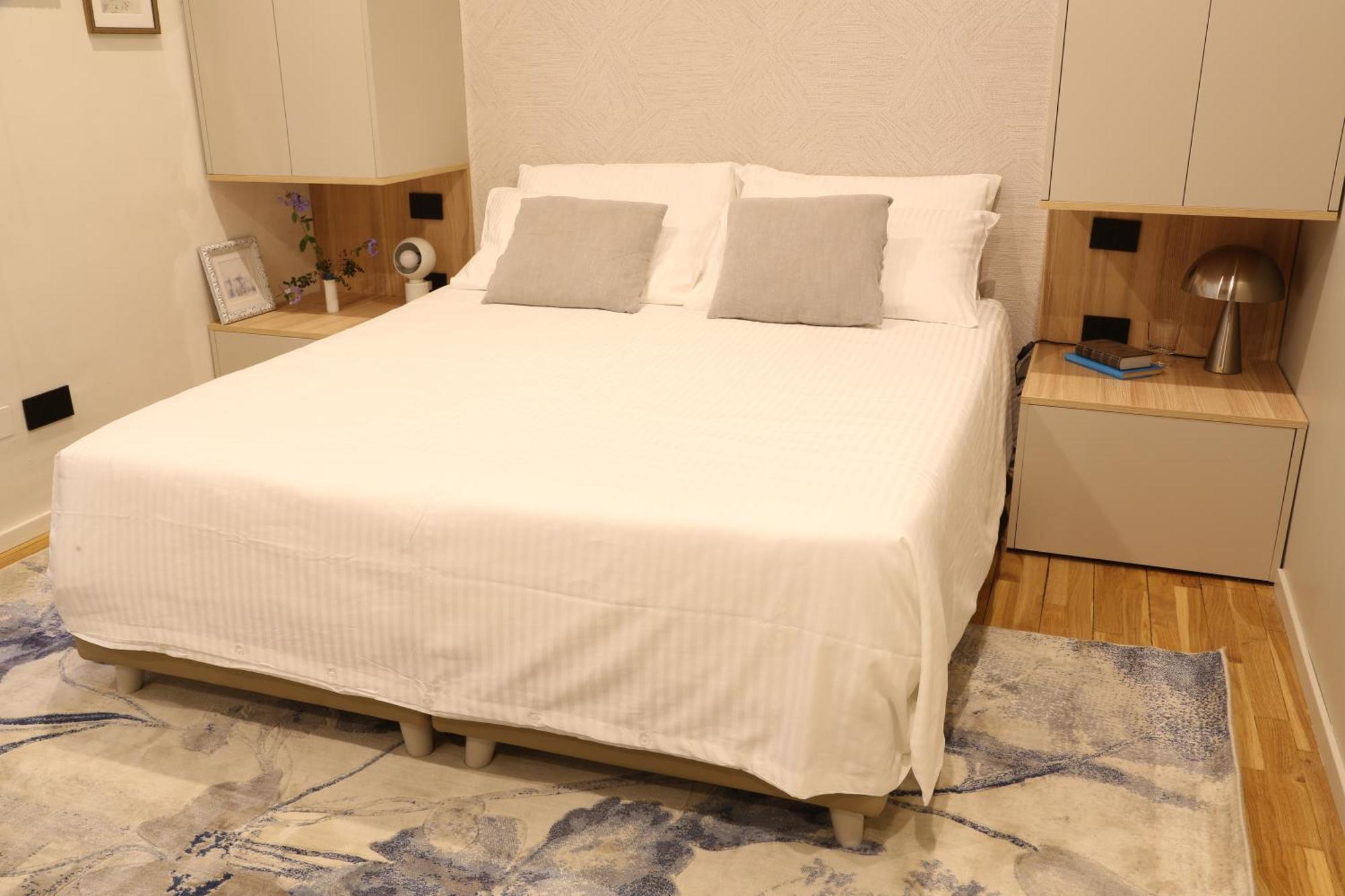 Meyland Suites Centro Milan Exterior photo